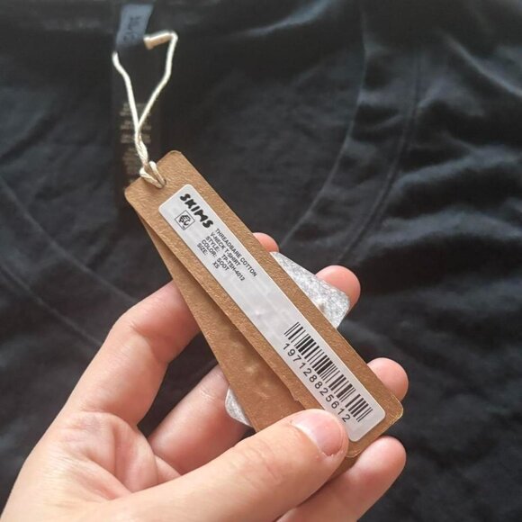 NWT Skims Relaxed Oversized Short Sleeve - Picture 3 of 3